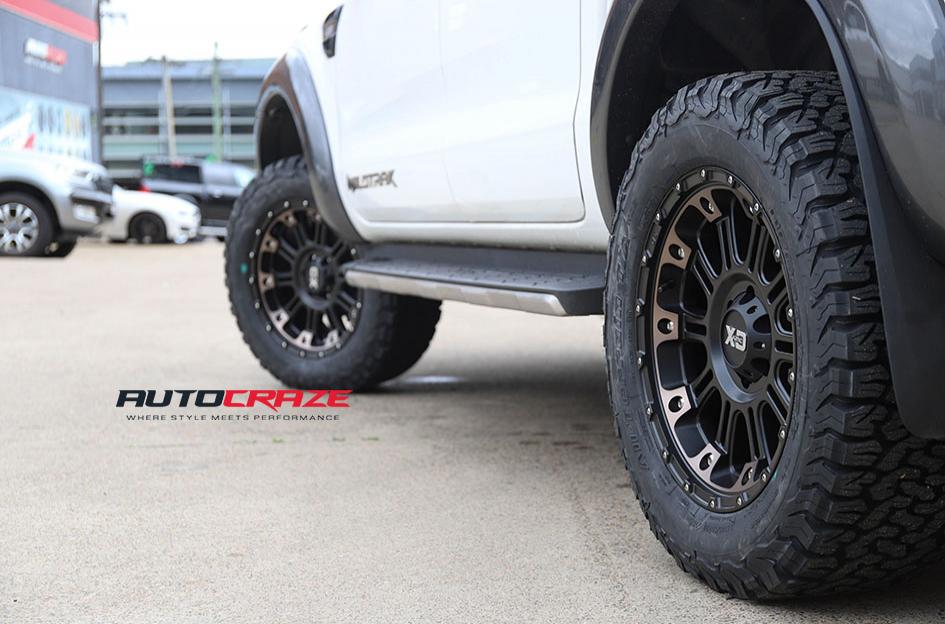 FORD RANGER HOSS XD II SATIN BLACK DARK TINT